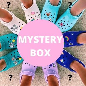 ?? 40PCS Croc Charms Mystery Box ??